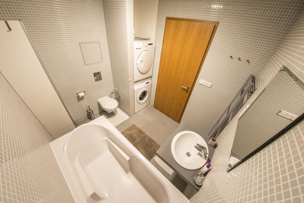 Apartment Korunni Dvur 130M2, 2 Free Parkings 프라하 외부 사진