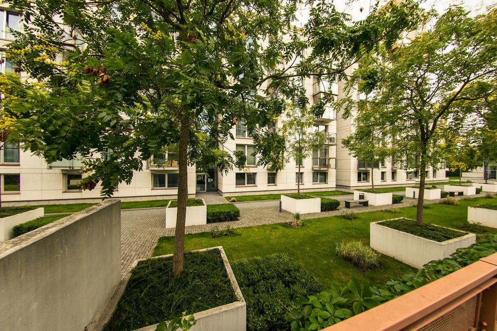 Apartment Korunni Dvur 130M2, 2 Free Parkings 프라하 외부 사진