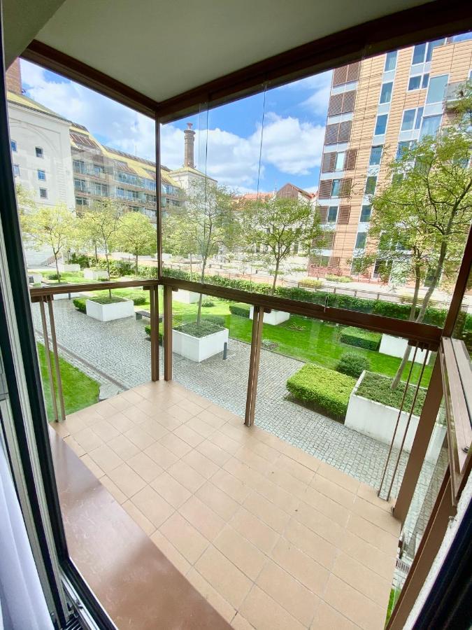Apartment Korunni Dvur 130M2, 2 Free Parkings 프라하 외부 사진